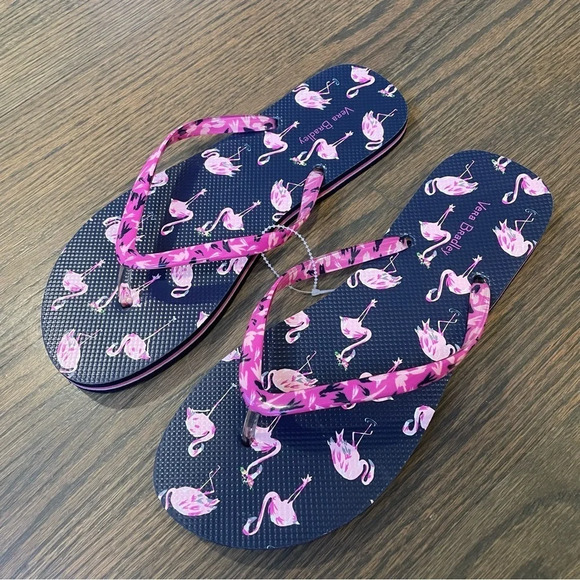 NWOT Vera Bradley Flamingo Fiesta Flip Flops 9-10 Navy Pink - Picture 1 of 8